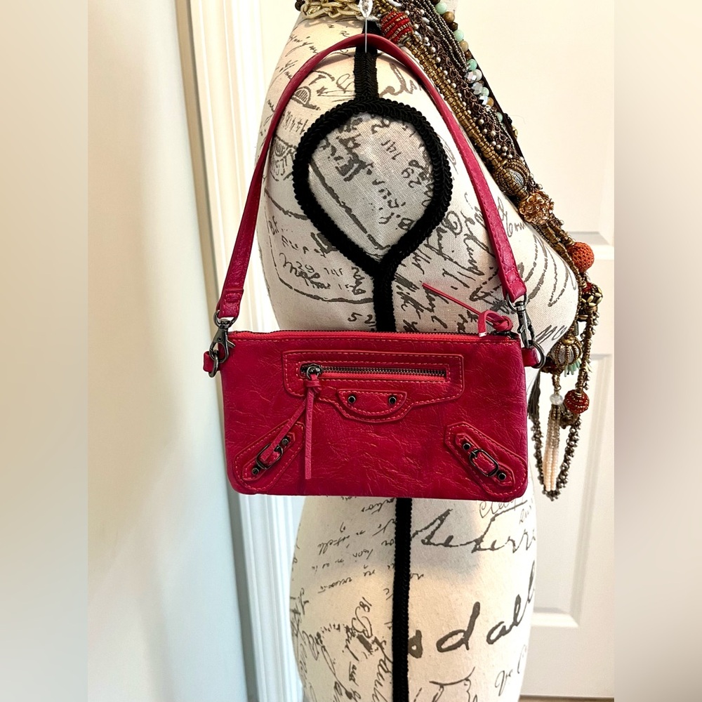 BARBAROSSA small hot Pink Leather Shoulder Bag, EUC
